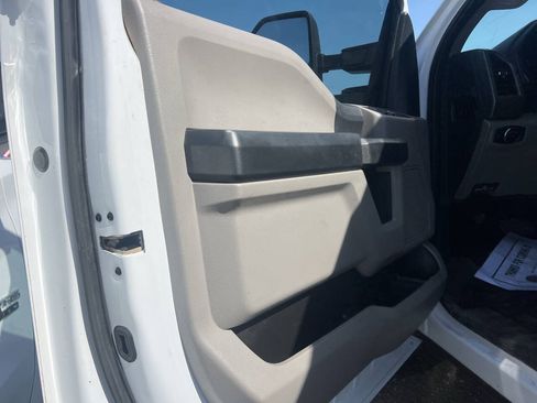 Used 2022 Ford F250 XL w/ STX Appearance Package AWD/4WD image 8