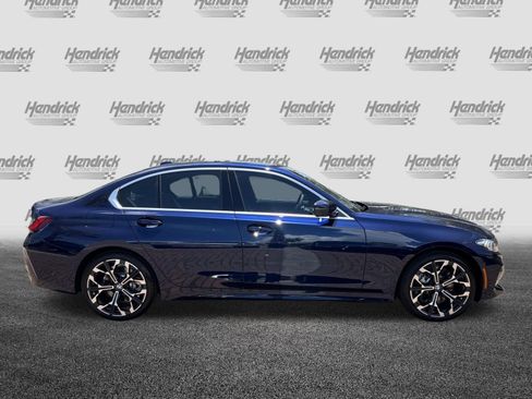 Used 2025 BMW 330i Sedan w/ Premium Package RWD image 10