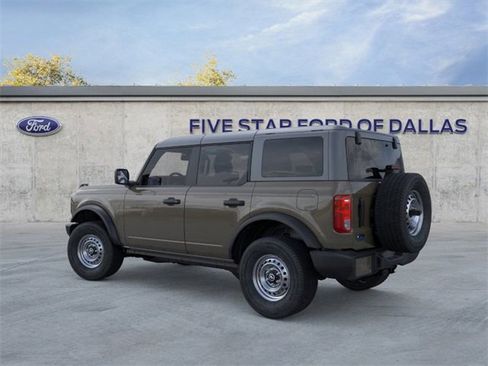 New 2025 Ford Bronco 4-Door image 4
