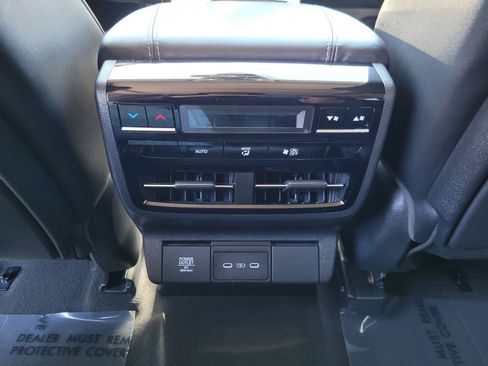 Used 2025 Acura MDX SH-AWD w/ Technology Package image 18