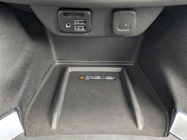 Used 2022 Chevrolet Traverse High Country FWD image 23