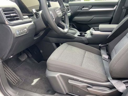 New 2026 GMC Terrain Elevation w/ Technology Package II FWD image 10