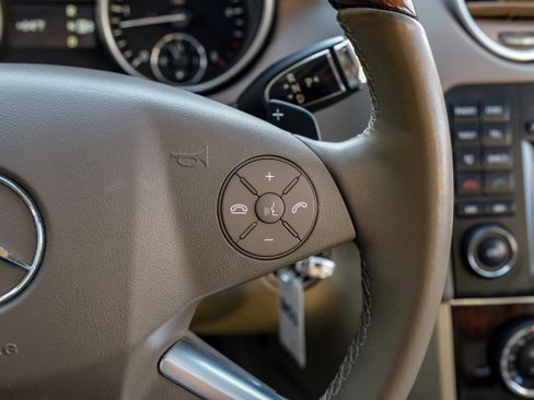 Used 2011 Mercedes-Benz ML 350 BlueTEC 4MATIC image 18