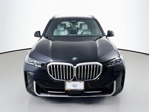 Used 2025 BMW X5 xDrive40i w/ Premium Package AWD/4WD image 2