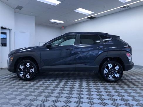 Used 2025 Hyundai Kona SEL image 12