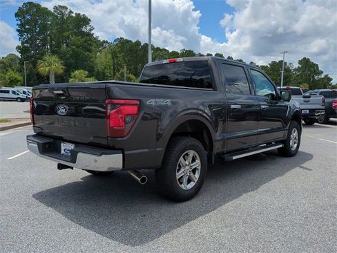 Used 2024 Ford F150 XLT image 4