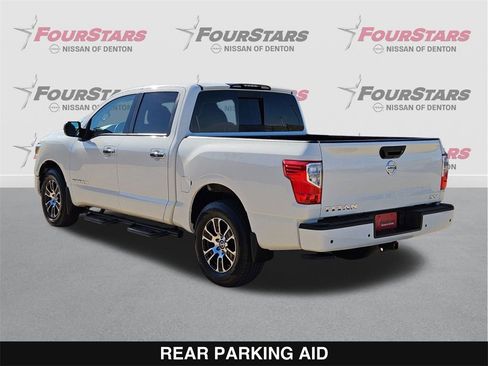Used 2021 Nissan Titan SV w/ Accessory Utility Package image 7