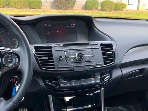 Used 2017 Honda Accord Sport Special Edition image 6