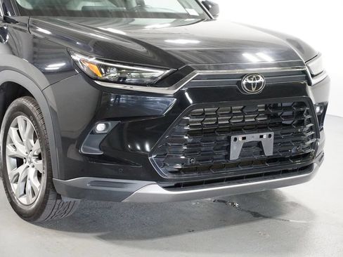 Certified 2024 Toyota Grand Highlander AWD image 4