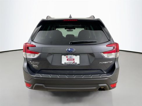 Used 2021 Subaru Forester Premium AWD/4WD image 12
