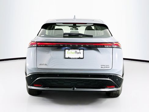 Used 2023 Nissan Ariya AWD image 7