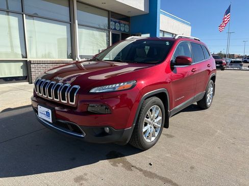 Used 2015 Jeep Cherokee Limited image 1
