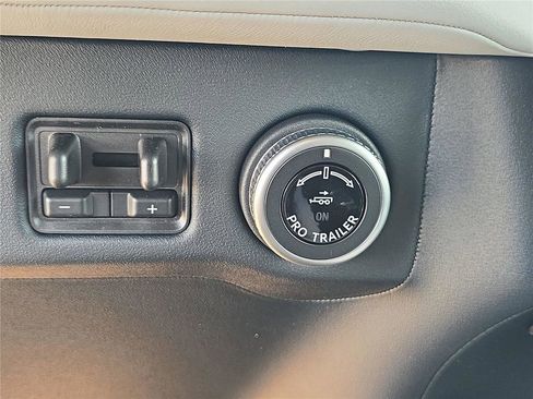 New 2026 Lincoln Navigator L Black Label image 22