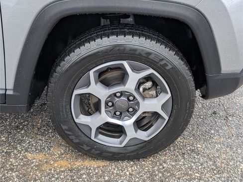 Used 2022 Jeep Compass Trailhawk w/ Trailhawk Elite Group image 10