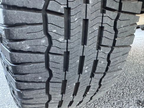 Used 2023 Rivian R1T Adventure image 9