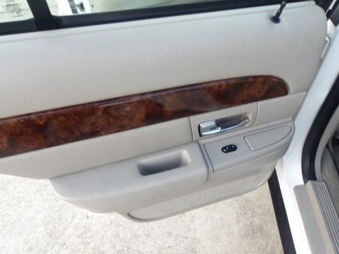 Used 2006 Mercury Grand Marquis LS image 16