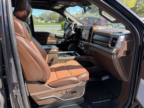 Used 2025 Ford F450 King Ranch w/ Chrome Package image 7