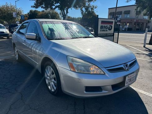 Used 2007 Honda Accord SE image 3