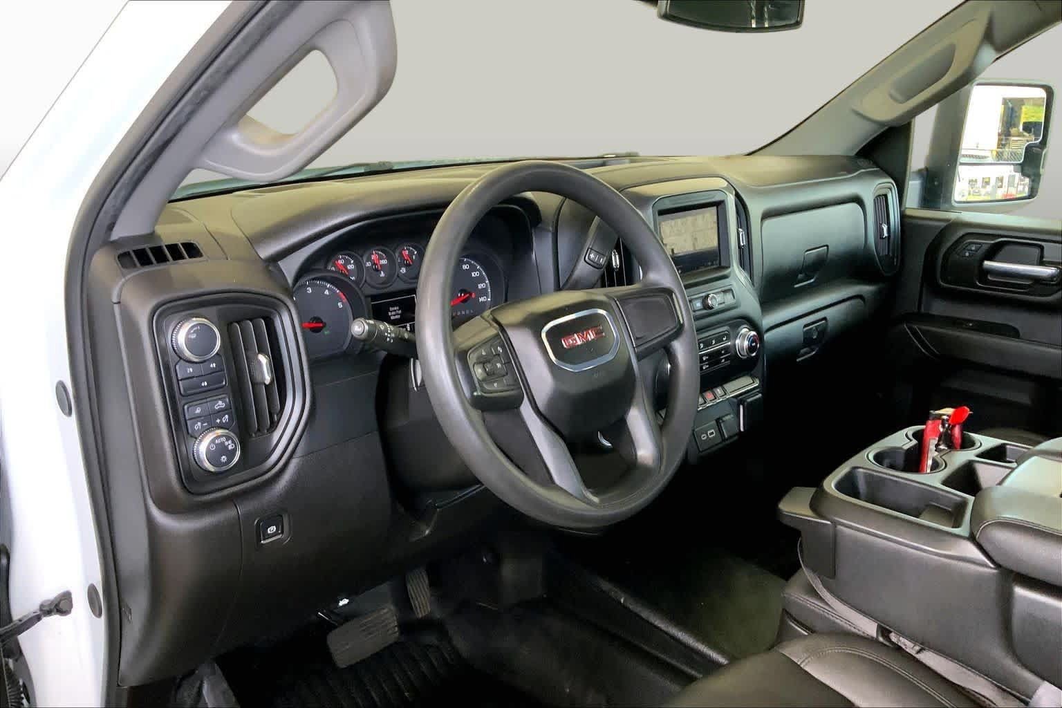Used 2024 GMC Sierra 2500 Pro AWD/4WD image 17