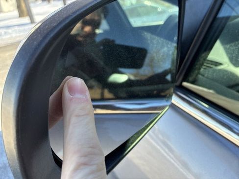 Used 2019 Jeep Cherokee Limited image 23