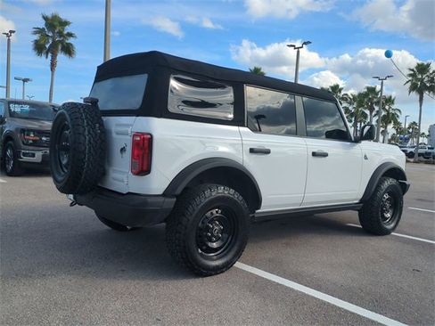 Certified 2023 Ford Bronco Black Diamond image 4