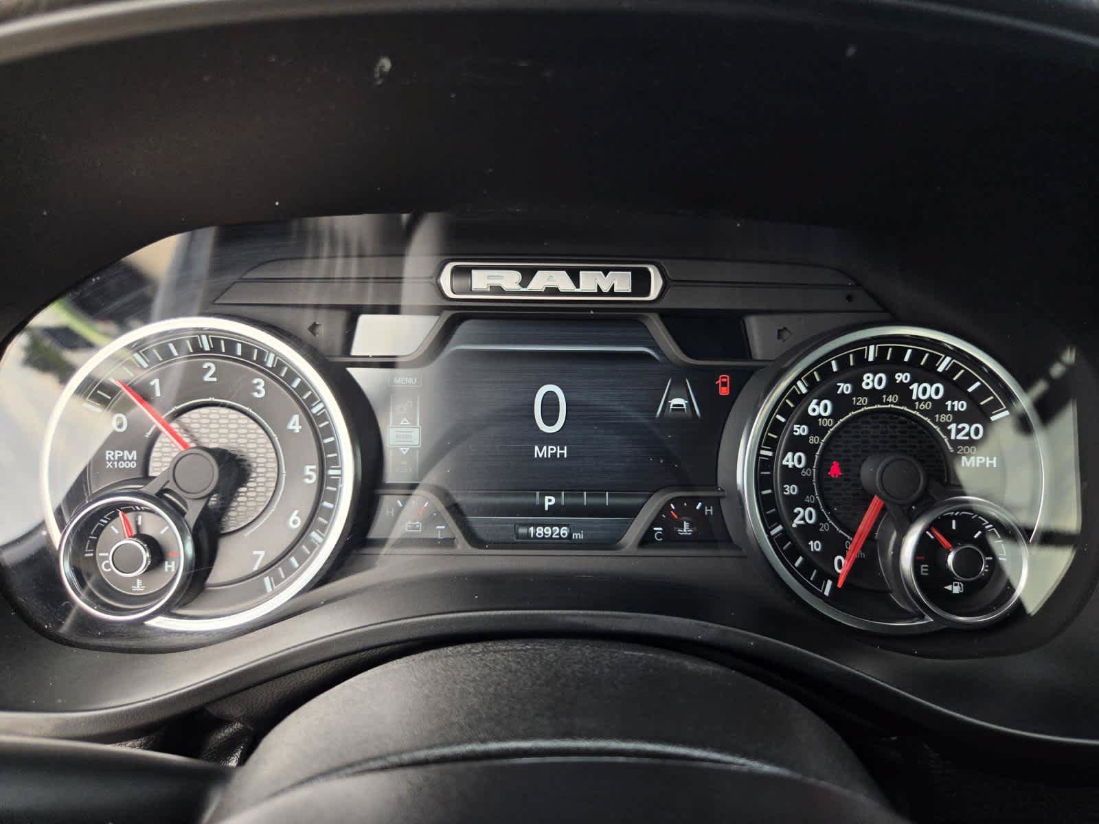 Used 2025 RAM 1500 Lone Star RWD image 19
