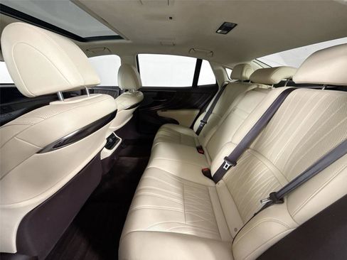 Used 2019 Lexus LS 500 w/ Interior Upgrade Package RWD image 33