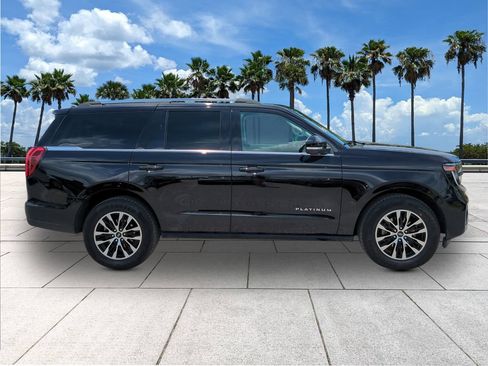 Certified 2025 Ford Expedition Platinum AWD/4WD image 9