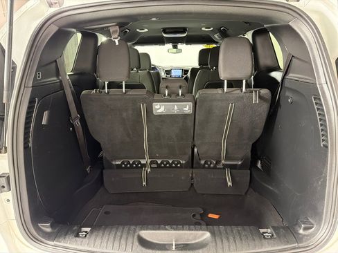 Used 2018 Chrysler Pacifica Touring Plus w/ S Appearance Package FWD image 20
