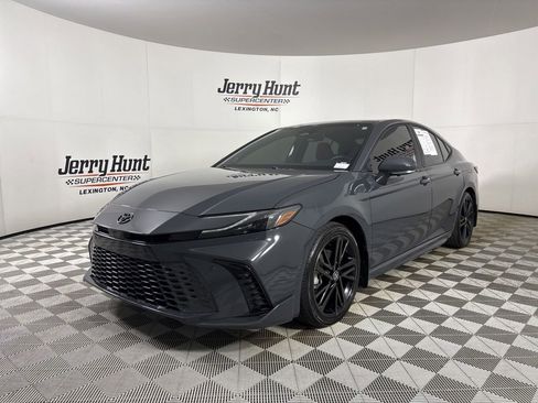Used 2025 Toyota Camry XSE w/ Premium Plus Package AWD/4WD image 1