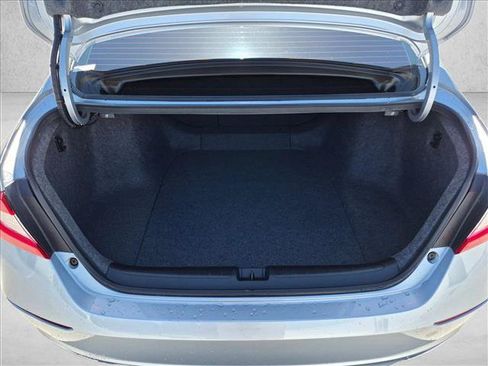 Used 2018 Honda Accord Sport image 6
