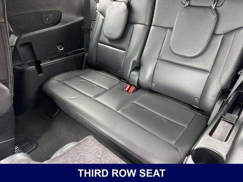 Used 2025 Ford Explorer ST w/ Sun And Sound Package AWD/4WD image 20