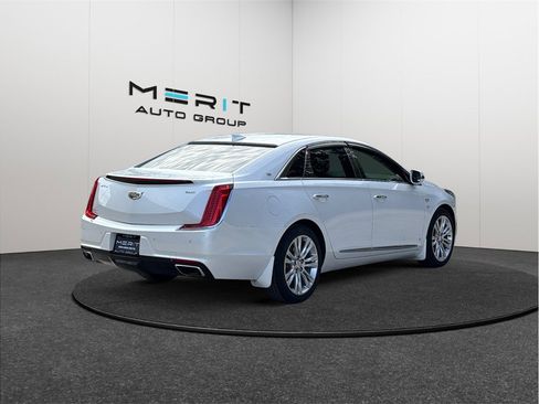 Used 2019 Cadillac XTS Luxury image 9