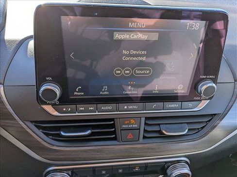 Used 2024 Nissan Altima 2.5 SV image 13