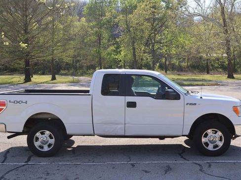 Used 2014 Ford F150 XLT image 4