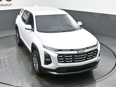 New 2026 Chevrolet Equinox LT w/ Safety and Technology Package image 25