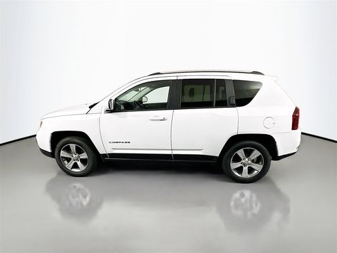 Used 2017 Jeep Compass High Altitude image 4
