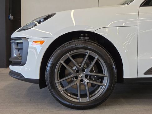 Certified 2026 Porsche Macan Turbo AWD/4WD image 9