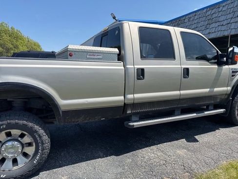 Used 2009 Ford F350 FX4 AWD/4WD image 4