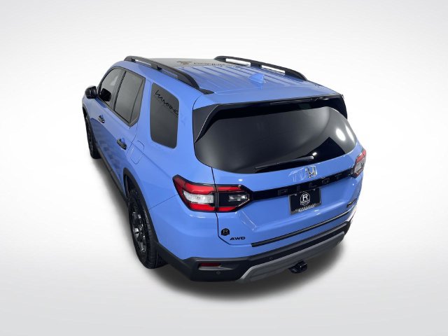 Used 2025 Honda Pilot TrailSport image 38