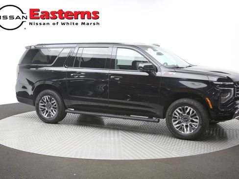 Used 2025 Chevrolet Suburban Z71 AWD/4WD image 51