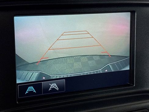 Used 2018 Chevrolet Silverado 1500 Custom image 14