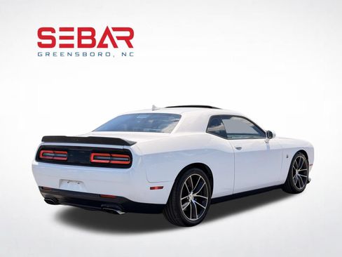 Used 2016 Dodge Challenger R/T Scat Pack RWD image 7