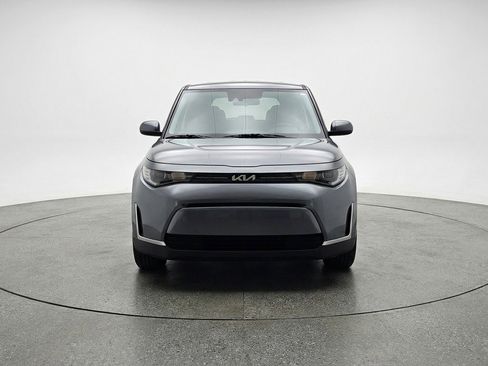 Used 2025 Kia Soul LX w/ LX Technology Package FWD image 2