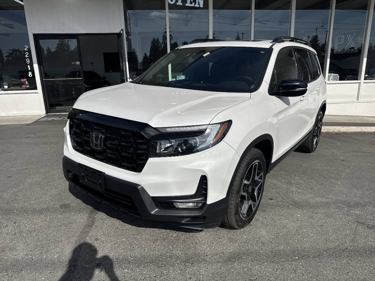 Used 2023 Honda Passport Elite image 1