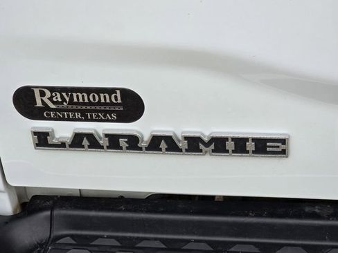 Used 2024 RAM 2500 Laramie AWD/4WD image 9