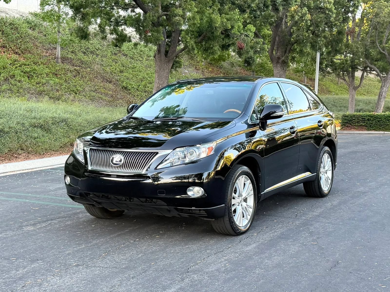 Used 2012 Lexus RX 450h FWD w/ Premium Pkg image 7