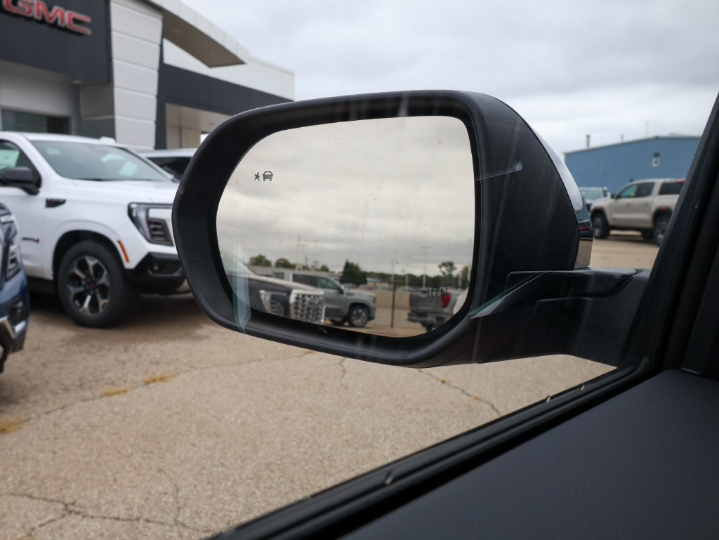 New 2027 GMC Acadia Elevation w/ Black Edition AWD/4WD image 32