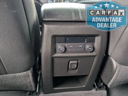 Used 2023 Chevrolet Traverse LT AWD/4WD image 16