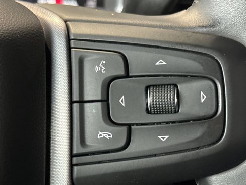 Used 2024 GMC Sierra 1500 SLT AWD/4WD image 38